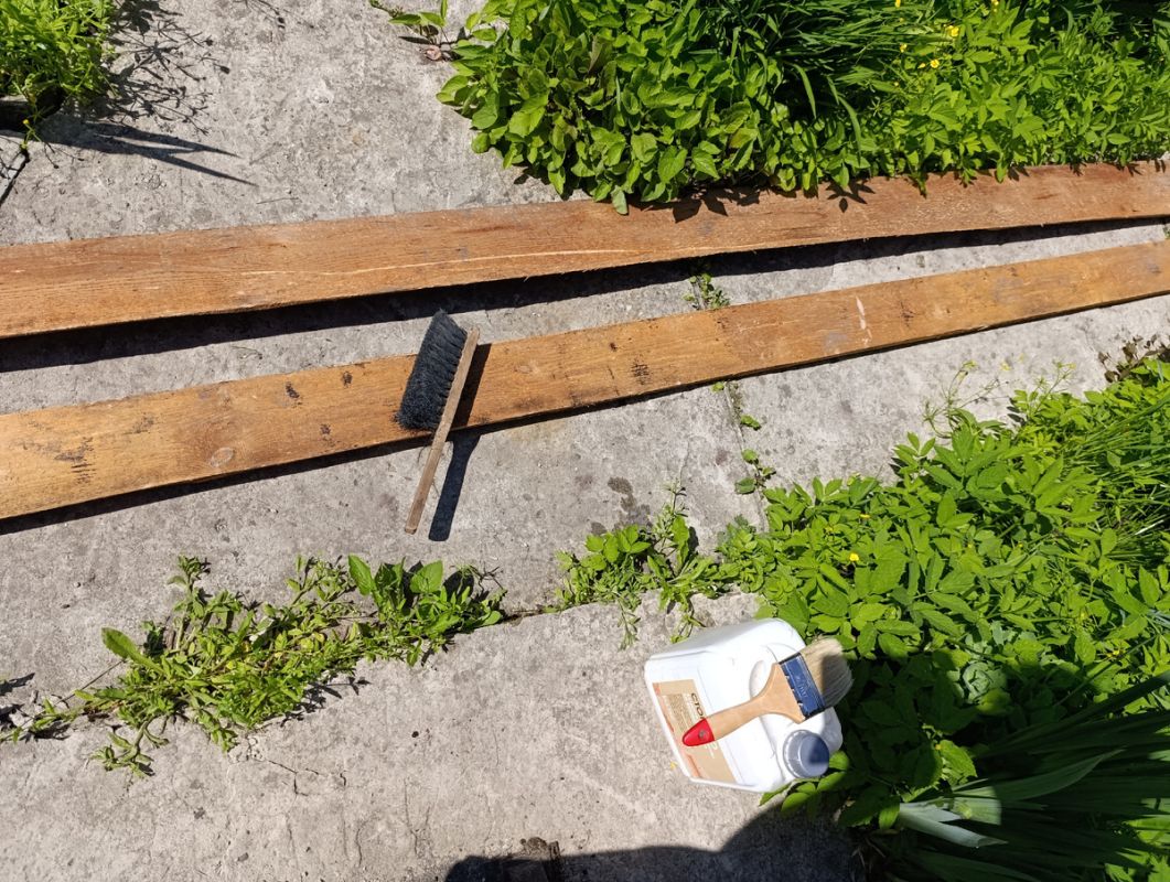 Как собрать долговечную деревянную грядку без шурупов и саморезов