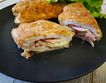 Классика на вашем столе: вкусный кордон-блю из куриной грудки