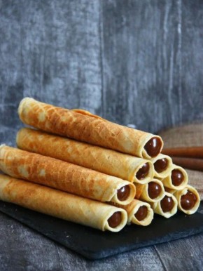 Как сделать трубочки со сгущенкой: секрет вкусного десерта