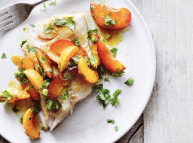 Запеченная рыба с фруктами