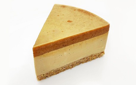 Нежный чизкейк с кофе и карамелью: как приготовить низкокалорийный десерт без выпечки