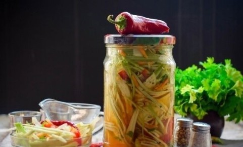 Кабачки по-корейски: пикантная закуска на зиму
