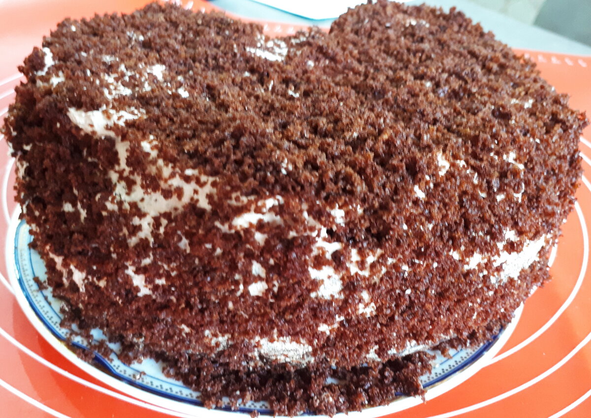 Бисквитный торт за 10 минут: Как порадовать гостей всего за несколько шагов