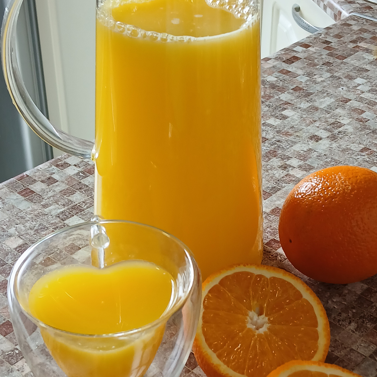 Освежающий цитрусовый напиток без варки: простота и натуральность