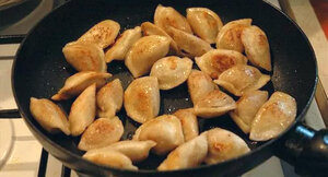 Как приготовить идеальные жареные пельмени: советы и рецепты