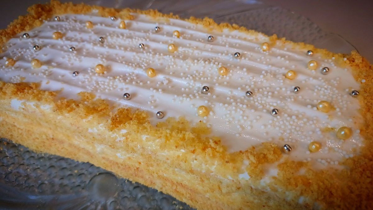 Нежный торт из масляного бисквита: секреты удачной выпечки