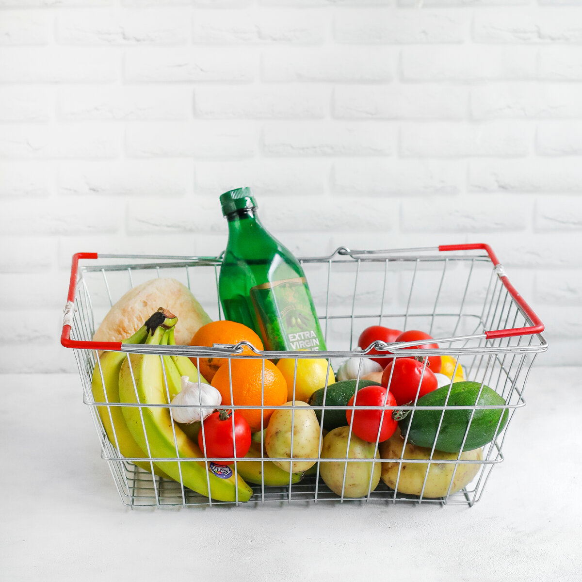 Продукты, которые стоит держать подальше от холодильника