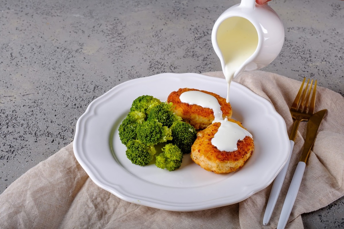 Идеальное сочетание: отварная брокколи и рыбные котлеты