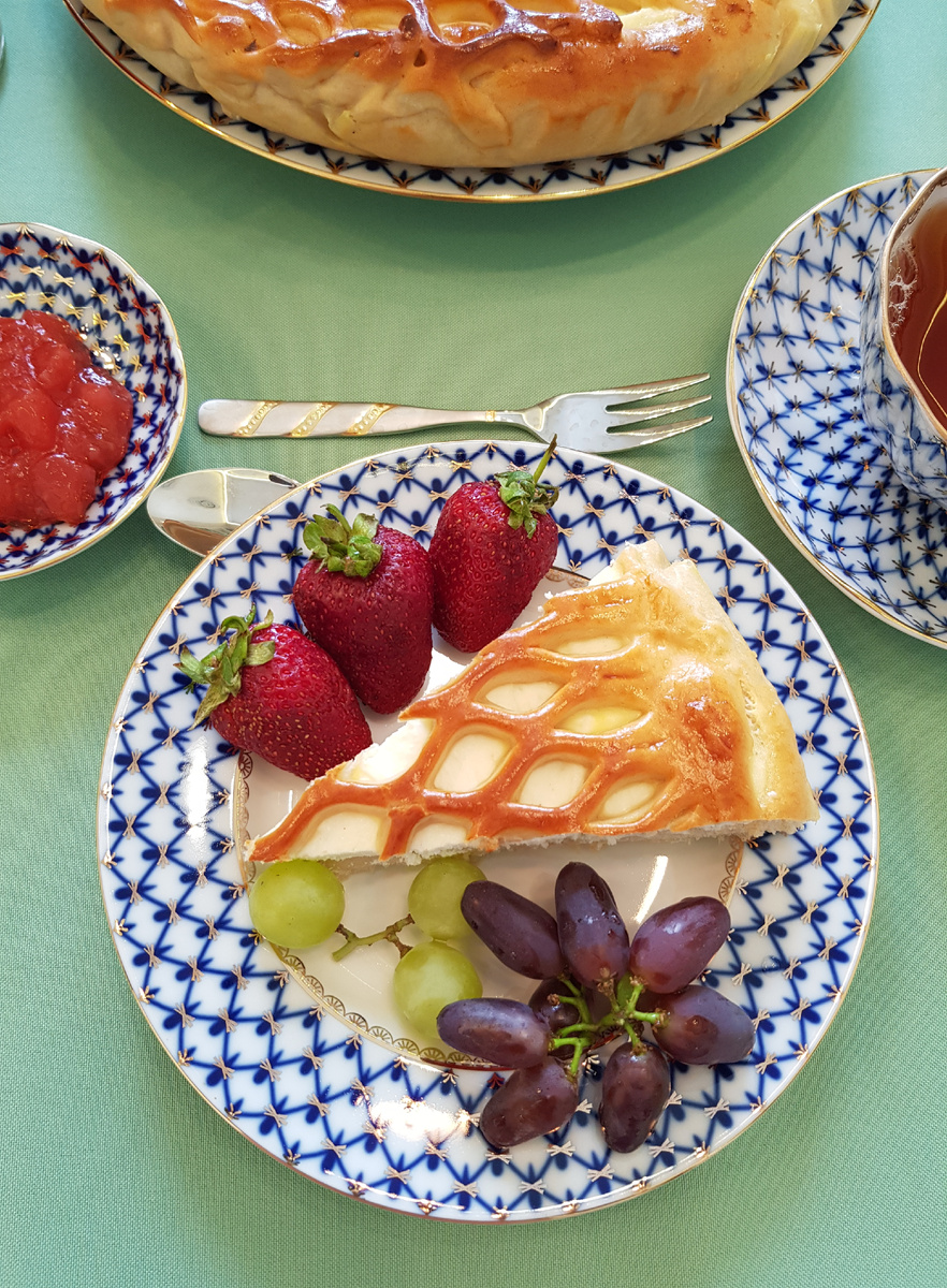 Праздничная ватрушка с творогом: лучший способ порадовать близких