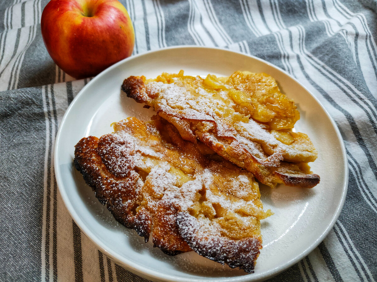 Восхитительный десерт: датч-бэби блин с яблоками