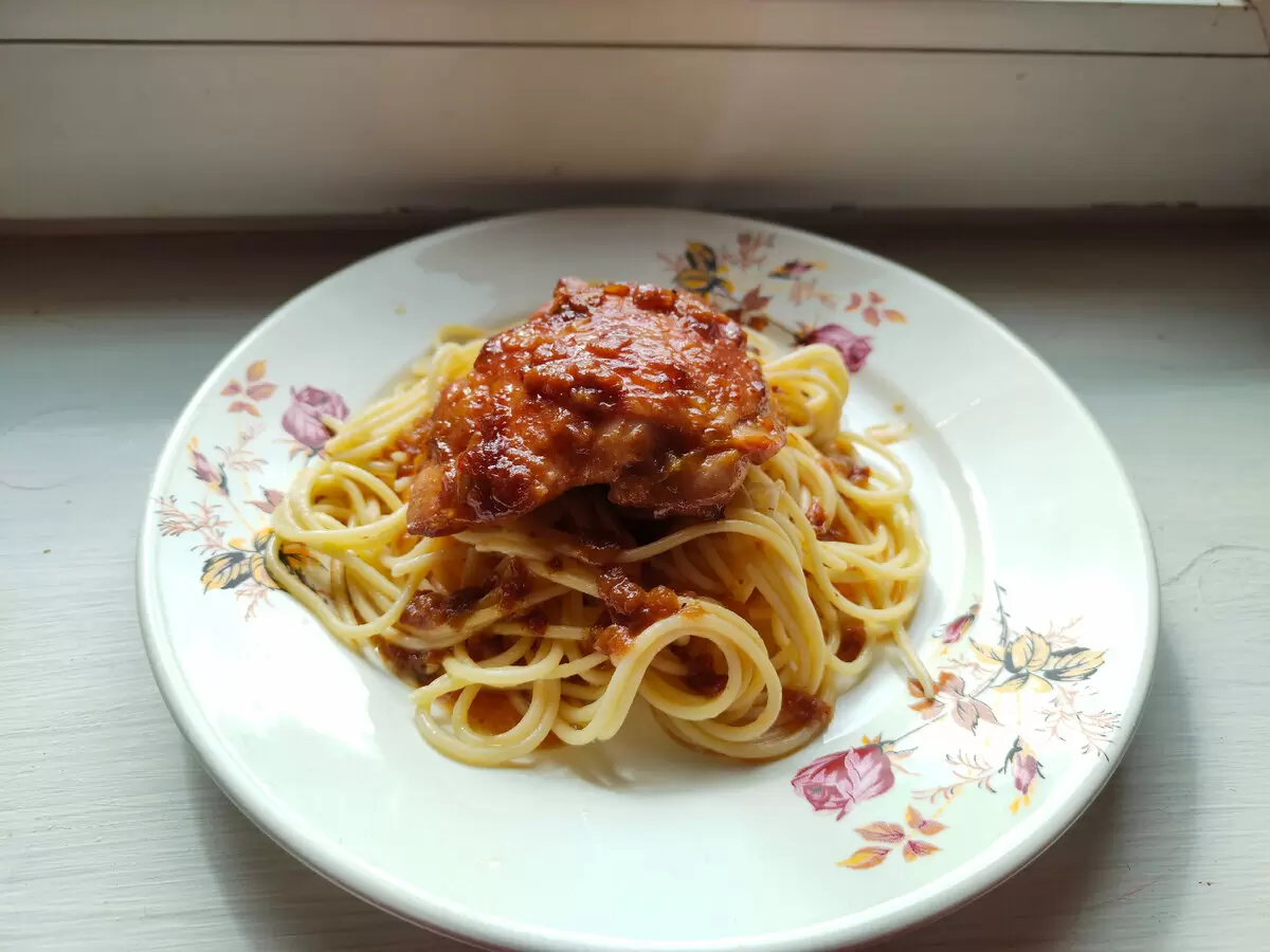 Курица в луковом соусе: простой и незабываемый рецепт