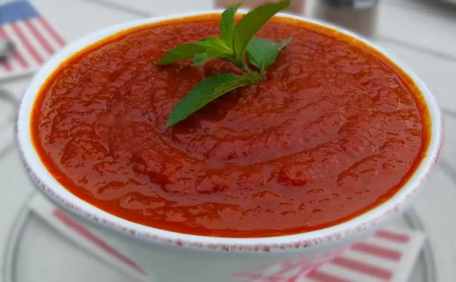 Как приготовить удивительный домашний кетчуп с яблоками и помидорами