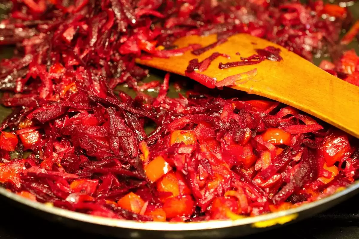 4 распространенные ошибки при приготовлении поджарки для идеального борща