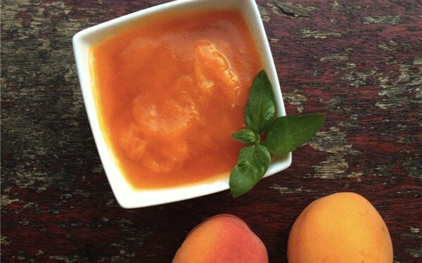 Невероятный вкус: как воплотить абрикосы и базилик в конфи