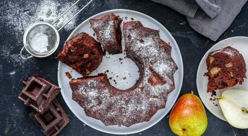 Осеннее лакомство: кекс с грушами и шоколадом